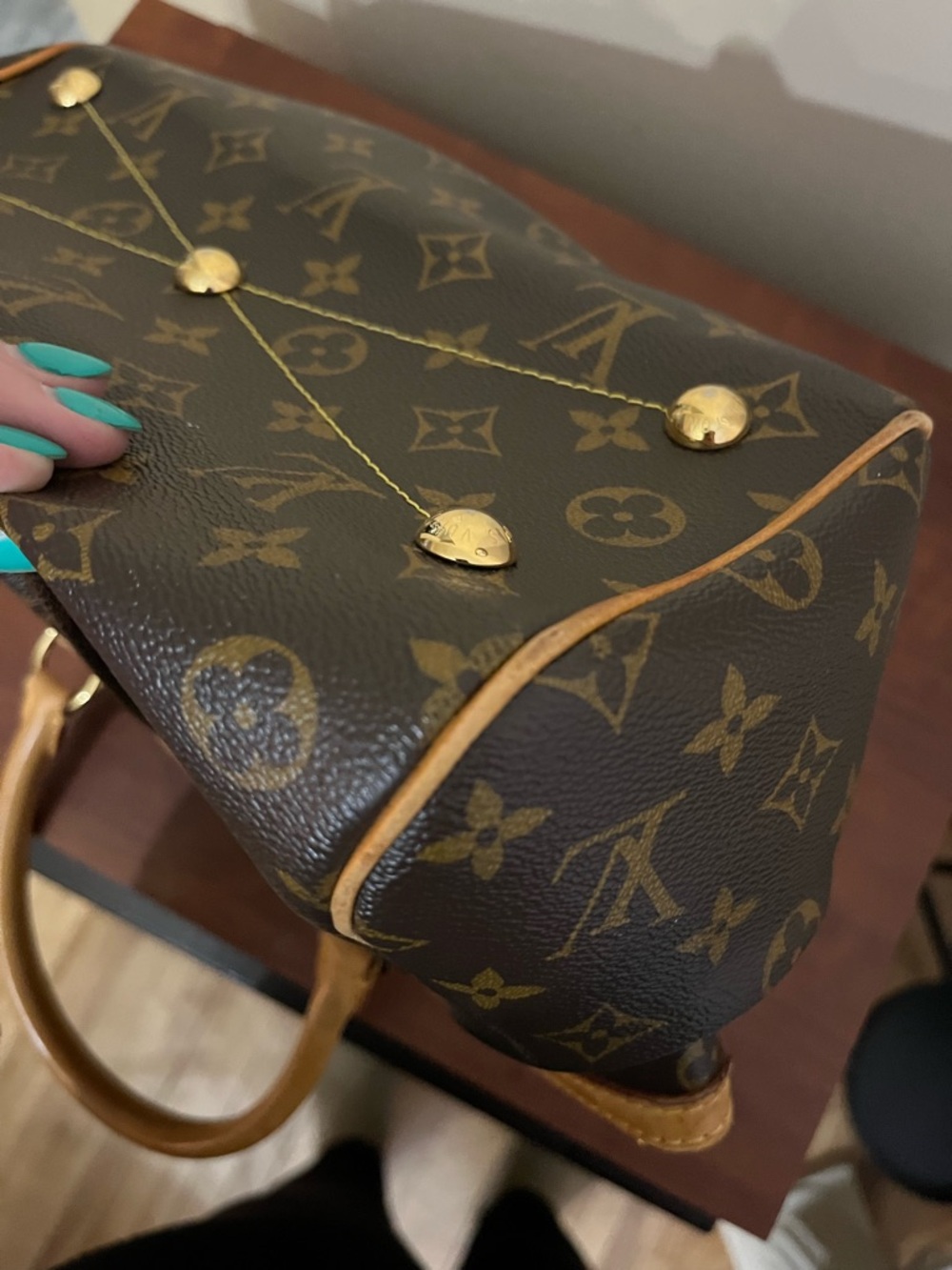 Louis Vuitton Tivoli PM - Picture 13 of 15